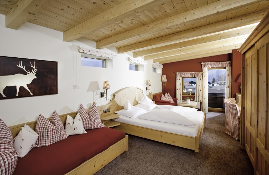 Hotel Kirchenwirt à Reith im Alpbachtal Extérieur photo