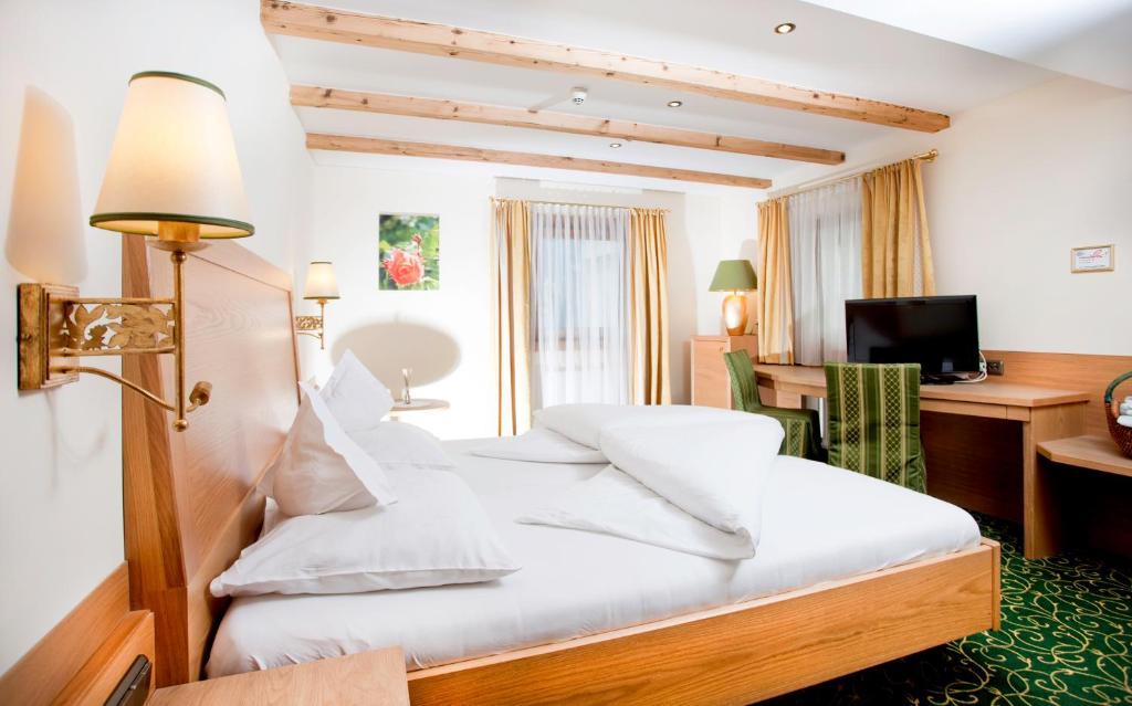 Hotel Kirchenwirt à Reith im Alpbachtal Extérieur photo