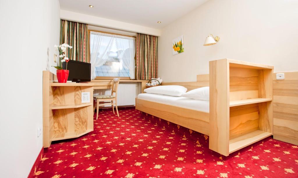 Hotel Kirchenwirt à Reith im Alpbachtal Chambre photo